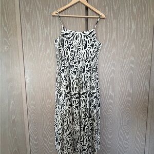 Billabong Black and White Patterned Dress